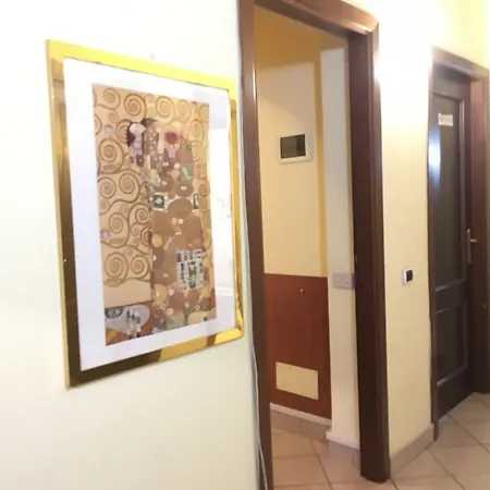 Terminal House 2* רומא