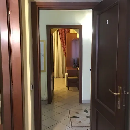 Terminal House רומא