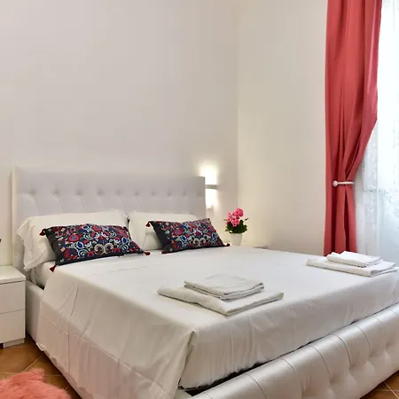 מלון Terminal House