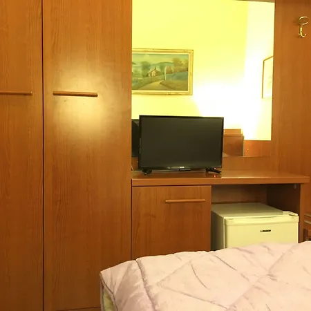 Hotel Terminal House