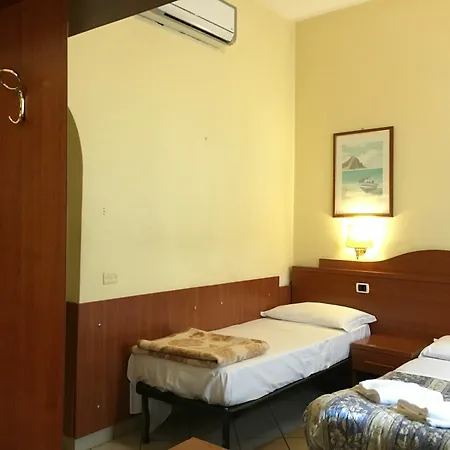 Hotel Terminal House 2*